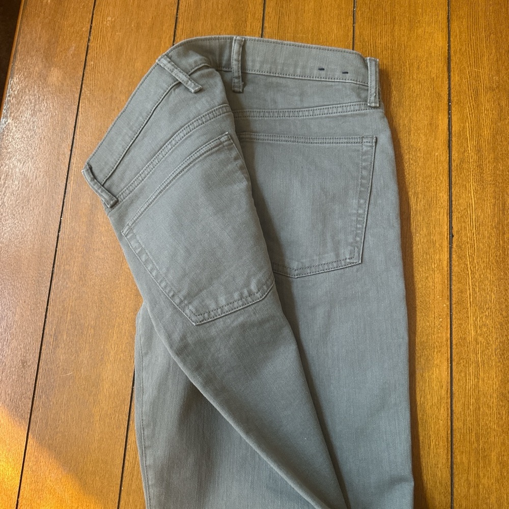 Men’s straight leg Gap Jeans